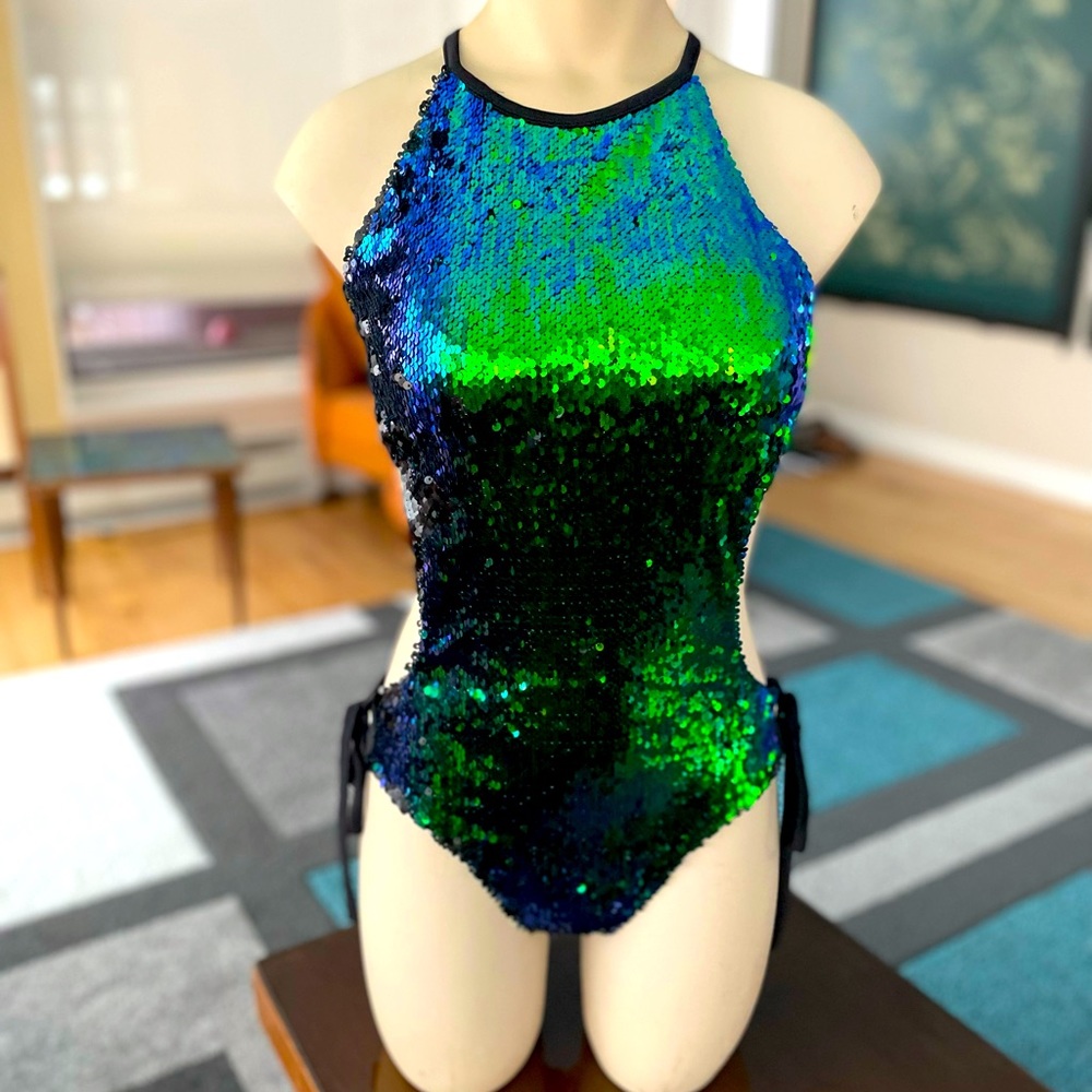 Swimsuit, monokini, Sequins, Sexy, Fits Small/ Medium, bikini, swim, vacation ☀️